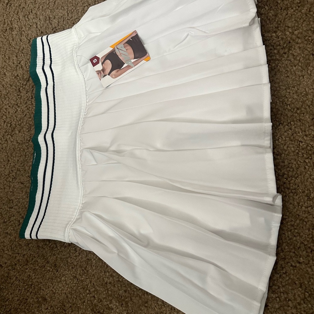 Avia White A-Line Skirt with Green Trim